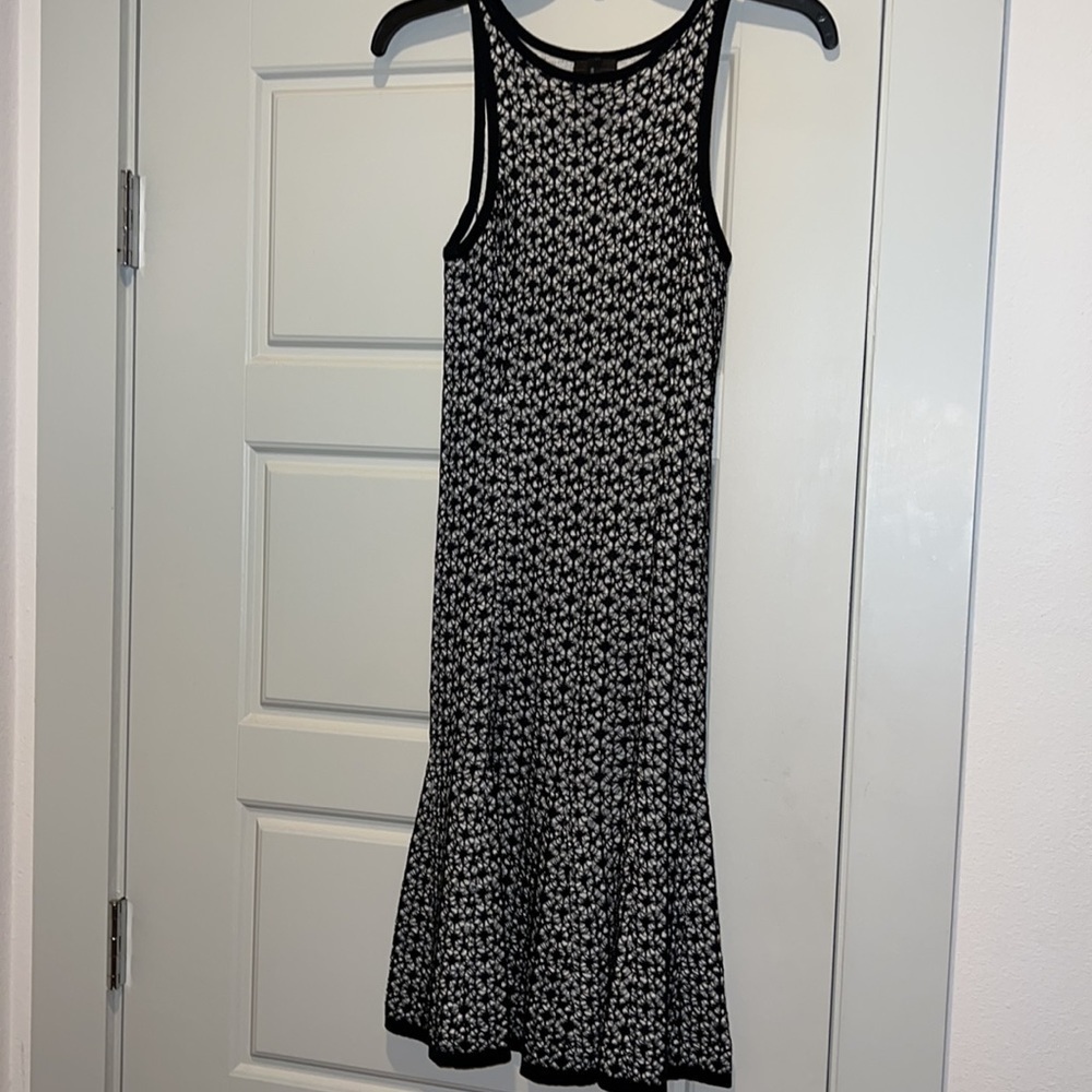 Guess‎ Marciano sleeveless tank  knit dress midi flutter bottom Sz XS